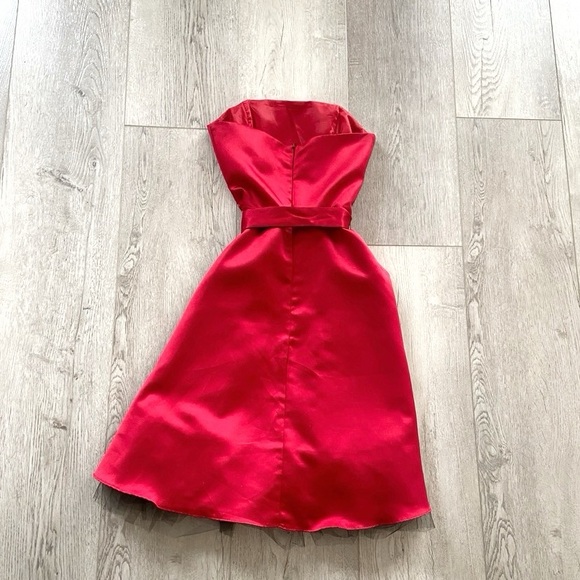 Le Chateau | Vintage strapless fit and flare cocktail dress - Picture 6 of 9